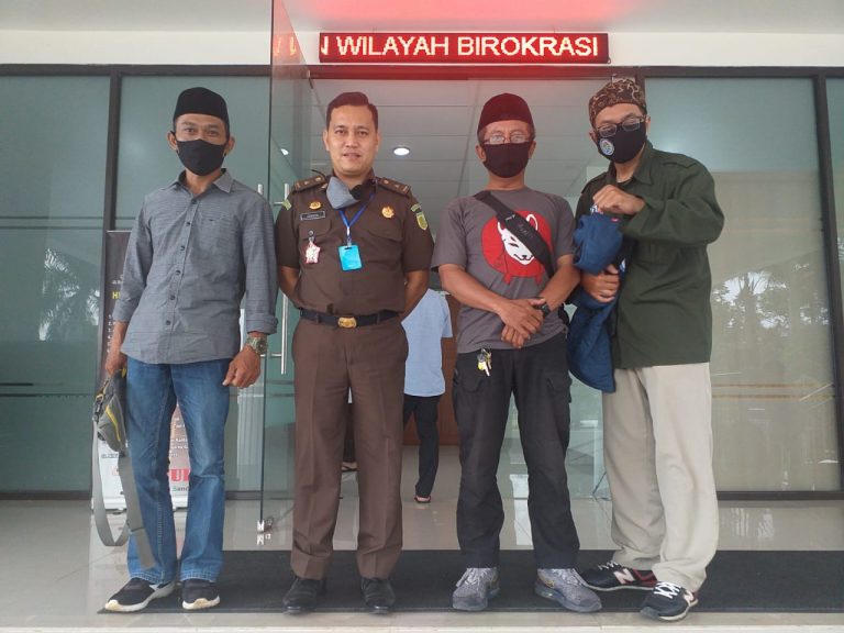 Banyak Aduan dari Masyarakat Mengenai Bansos, Pendukung Jokowi Laporkan ke Kejaksaan Bogor