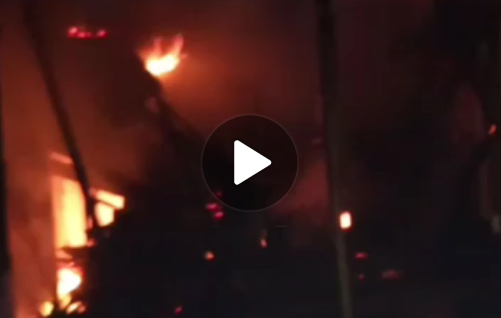 Video Detik-detik Api Menjalar Membakar Kontrakan 10 Pintu di Tajur