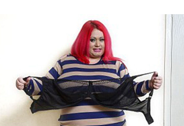 Wow, Inilah Wanita Pemilik Payudara Terberat se-Dunia, Beratnya 30 Kg
