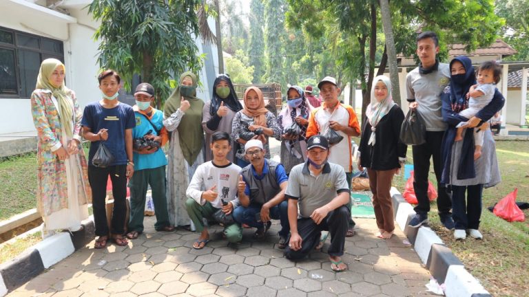 IKIAD Sembelih Hewan Kurban di Lingkungan DPRD Kabupaten Bogor