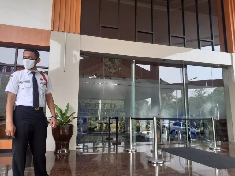 Staf Dewan Kabupaten Bogor Mulai Berkantor, Tapi Masih Dibatasi