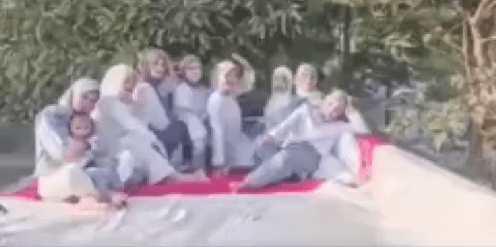 Ini Toh Video Tiktok 8 Wanita yang Injak-injak Merah Putih Pas 17 Agustusan Itu