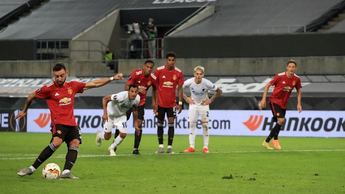 MU Vs Copenhagen: Gol Penalti Fernandes Membawa Setan Merah ke Semifinal