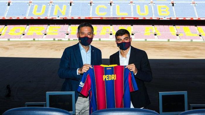 Barcelona Meresmikan Transfer Pedri dari Las Palmas