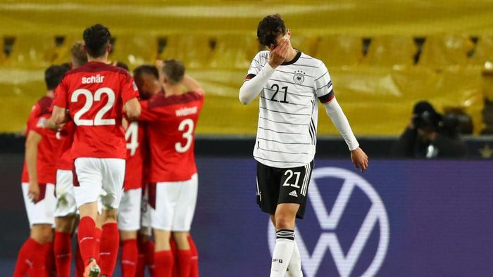 Jerman vs Swiss: Die Mannschaft Telat Panas