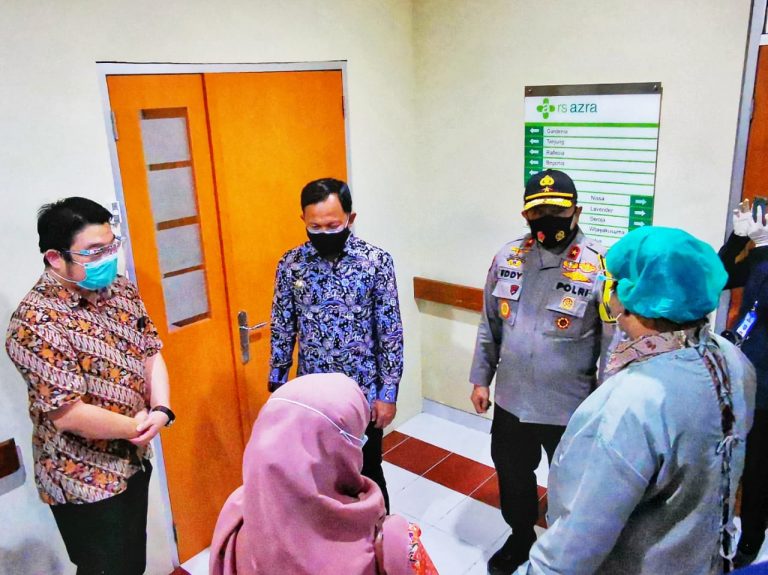 Pastikan Alat Kelengkapan Medis, Wali Kota Bogor Datangi RS Azra