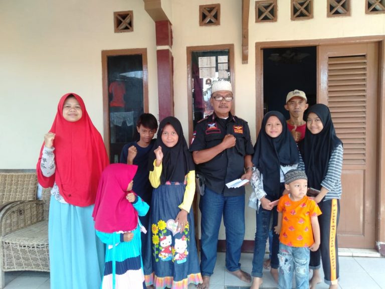 BPPKB DPAC Ciampea Berikan Santunan Kepada Anak Yatim di Sekitar