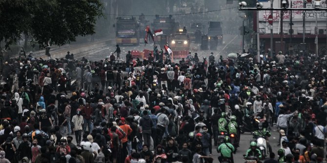 Polri Beri Rompi Khusus Wartawan Peliput Demo