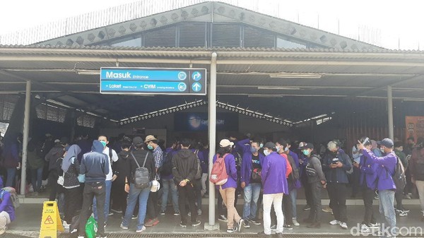 Nyusul ke Jakarta,  Mahasiswa Bogor Penuhi Stasiun