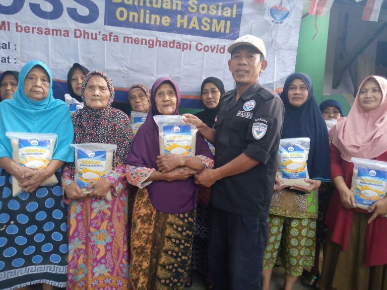 HASMI Berikan Bantuan 111 Ton Beras dan 19.158 Mushaf Al-Qur’an