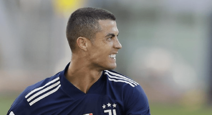 Bintang Sepakbola Cristiano Ronaldo Dinobatkan Pemain Terbaik Serie A
