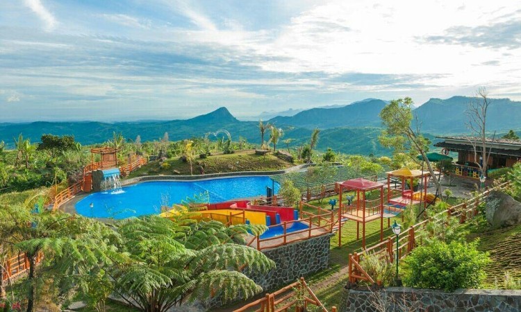 Review Villa Khayangan Bogor: Wahana, Harga Tiket, dan Spot Instagramable