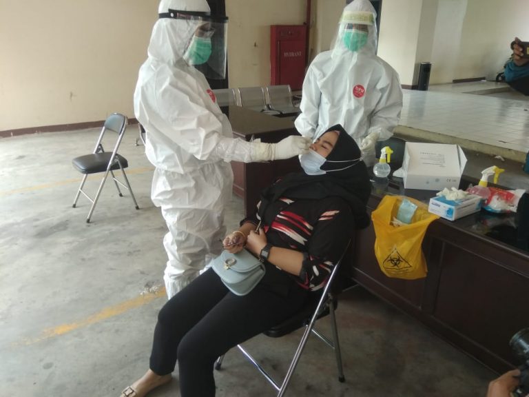 160 Pegawai DLH Kabupaten Bogor Jalani Tes Usap Setelah Ketahuan Dua Orang Positif Covid-19