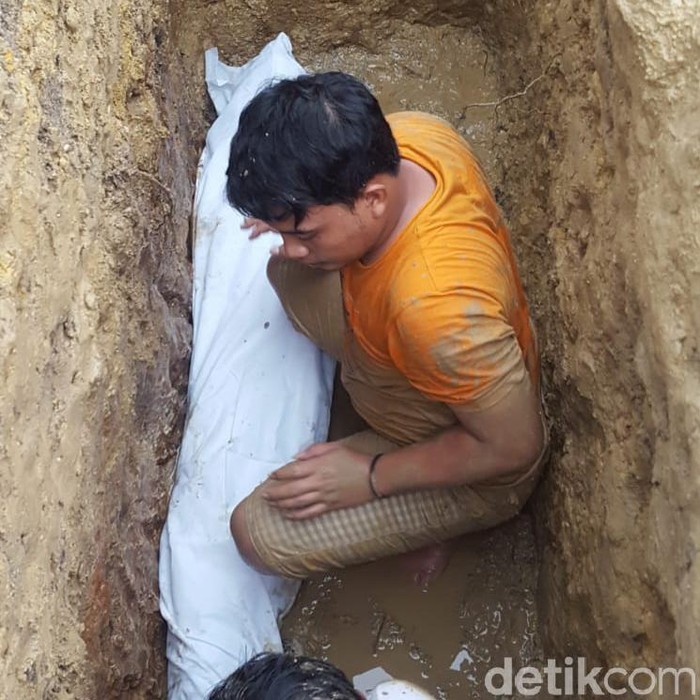 Subhanallah… Tiga Tahun Dikubur, Jasad Kiai Ini Masih Utuh