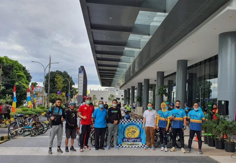 Bogor Senior Hospital Support Anniversary Komunitas Sepeda Ecosmo di Boxies Mall