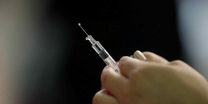 Pertengahan Januari Ini Jokowi Janji Distribusikan Vaksin