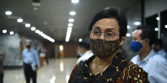 Nyoblos di Pilkada Tangsel,  Sri Mulyani Pakai Pulpen Sendiri