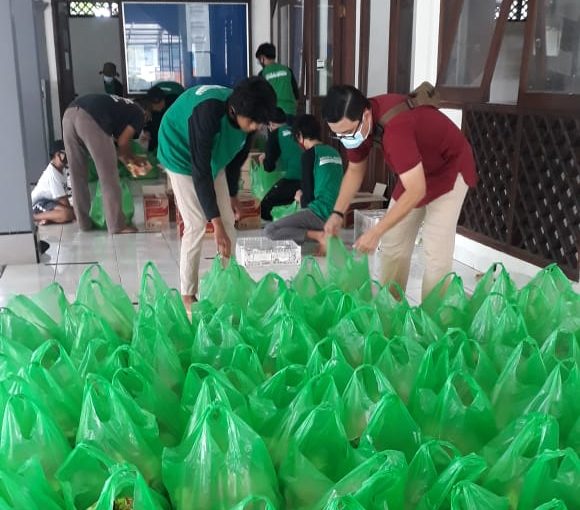 Program Ketahanan Pangan Masjid Al- Madinah Mutiara Bogor Raya