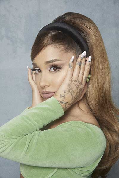 Hebat, Penyanyi Amerika Ariana Grande Mencetak Rekor Dunia Ke-20