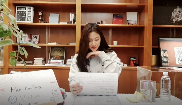 Berpisah, Moon Ga Young Nangis Baca Surat dari Cha Eun Woo