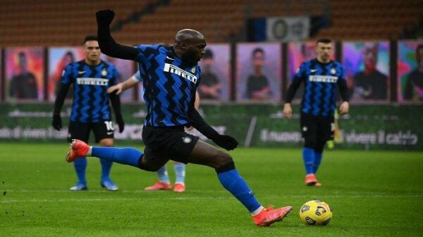 Tundukkan Lazio, Inter Kudeta Milan dari Puncak Klasemen