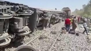32 Orang Tewas dan 66 Luka-luka, Karena Dua Kereta Saling Tabrak di Mesir