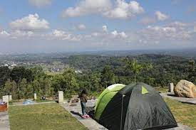 Paket Wisata Liburan di Watu Tapak Camp Hill Jogja