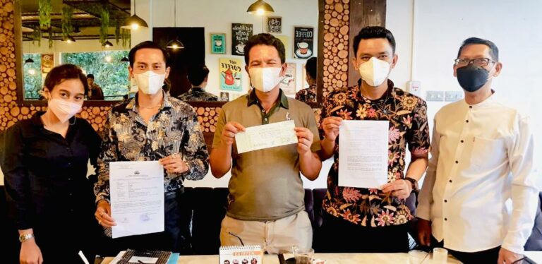 Diduga Diperas, Sembilan Bintang Laporkan Kades Cicadas Bogor