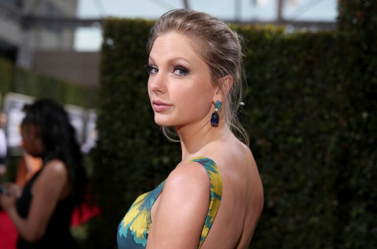 Leculon Keterlaluan Tentang Dirinya, Taylor Swift Protes Serial Netflix