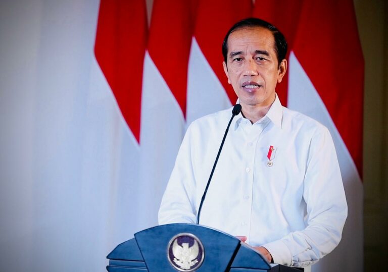 Jokowi : Kerahkan Segala Kekuatan dan Upaya untuk Penyelamatan 53 Awak KRI Nanggala 402