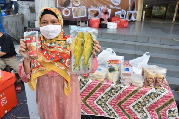 Perumda PPJ Gandeng KKP dan DKP Gelar Bazar Ikan Murah