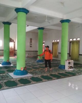 BPBD Lakukan Penyemprotan Disinfektan di Setiap Masjid