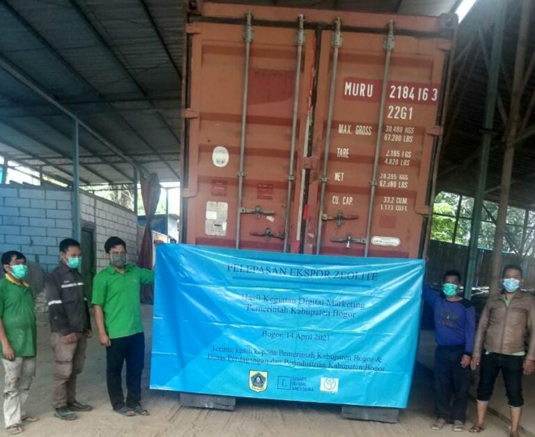 Pemkab Bogor Ekspor 16 Kontainer Zeolite ke Bangladesh