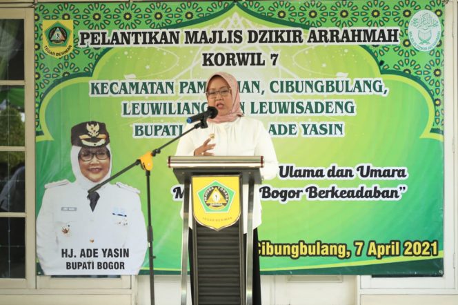 
 Bupati Ade Yasin saat meresmikan Mjelis Ta'lim di Kecamatan Cibungbulang. (Dok. Diskominfo Kabupaten Bogor).