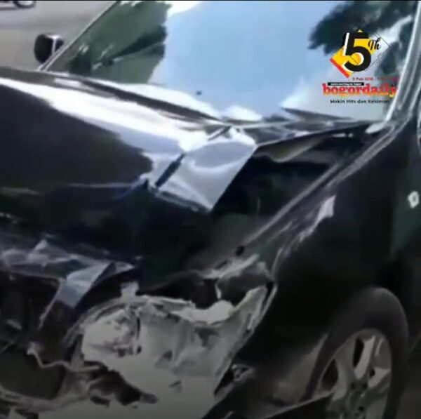 Masya Allah, Pukul 12.00 WIB Tadi, 5 Mobil Kecelakaan Beruntun di Jalan Area Lapangan Sempur Bogor