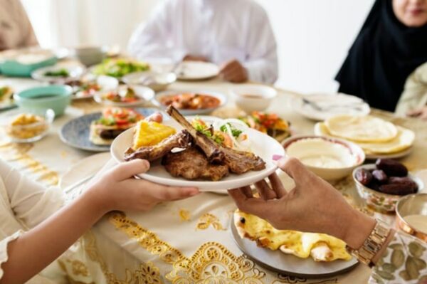 Makan Malam Rutin Bisa Memperpanjang Usia, Mitos Atau Fakta?