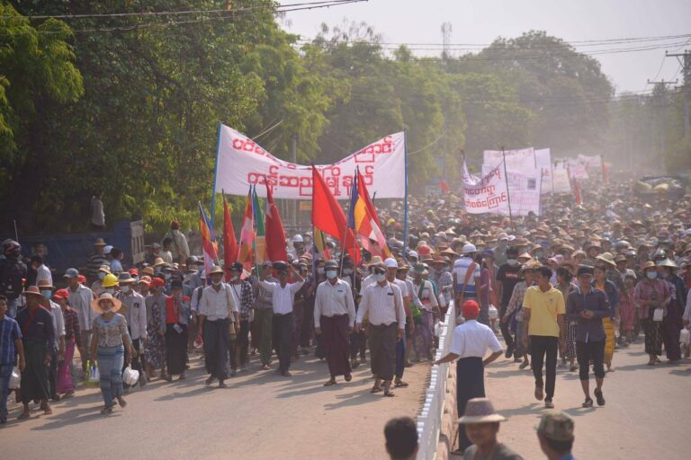 Ratusan Demonstran Tewas, Militer Myanmar Sasar Tangkap 40 Artis dan Influencer Penentang Kudeta
