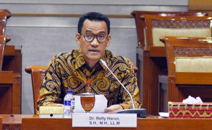 Refly Harun Sentil Menteri Jokowi yang Ngebet Nyapres