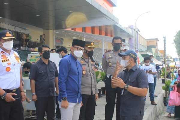 Walikota Bogor bersama Forkopimda Pantau Mobilitas Warga di Pasar