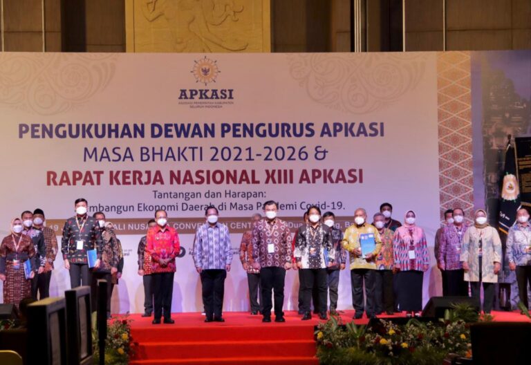Ade Yasin Dikukuhkan Sebagai Wakil Ketua Umum APKASI Indonesia