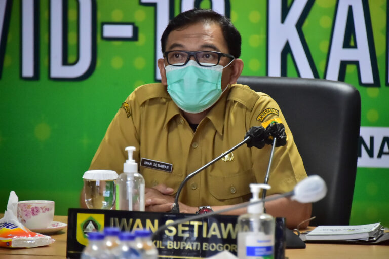 Wakil Bupati Bogor Akan Percepat Vaksinasi Massal di Stadion Pakansari