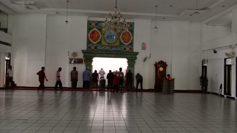 Meski PPKM, Masjid Jami Syuhada Cibinong Tetap Buka
