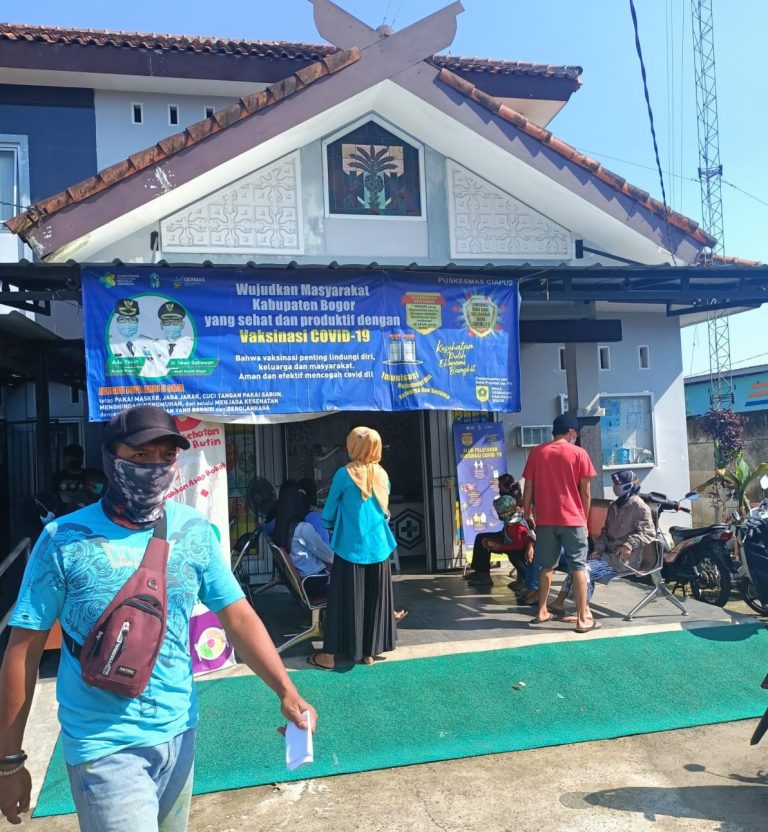 Tolong Ibu Bupati, Jadwal Vaksin di Puskesmas Ciapus Berantakan!