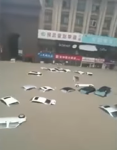 Diterpa Hujan Besar, Banjir Tewaskan 25 Orang di Kereta Bawah Tanah China