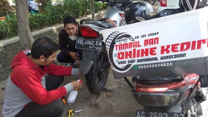 Bukan Guyon, Jasa Tambal Ban Online Beneran Ada Lho