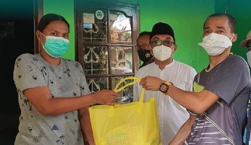DPRD Kabupaten Bogor Mulai Salurkan Bansos untuk Warga Terdampak Covid-19