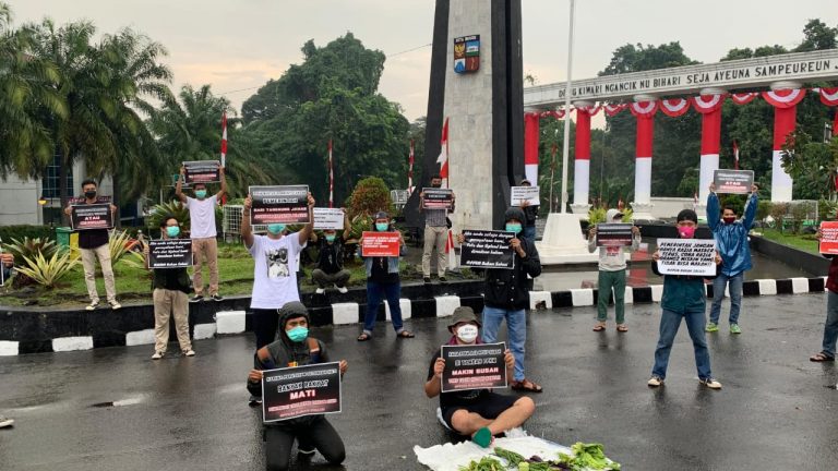 Aksi Bungkam, Mahasiswa dan Pemuda Bogor Menolak Kebijakan PPKM