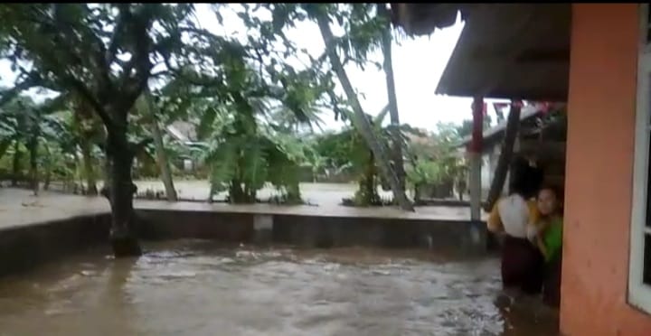 Sungai Cibunar Meluap, Dua Kampung Terendam Banjir
