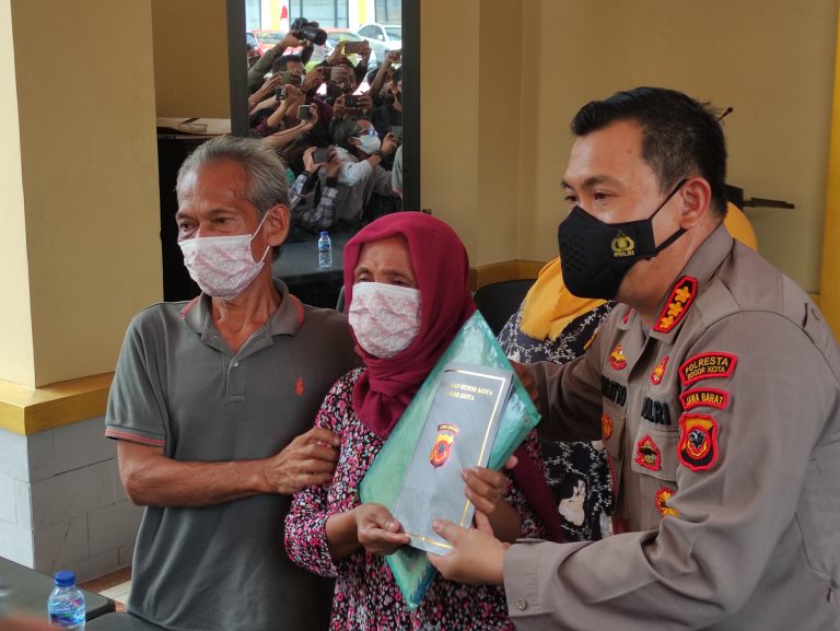 Polresta Bogor Kota Beri Beasiswa MR, Alasan Kemanusiaan