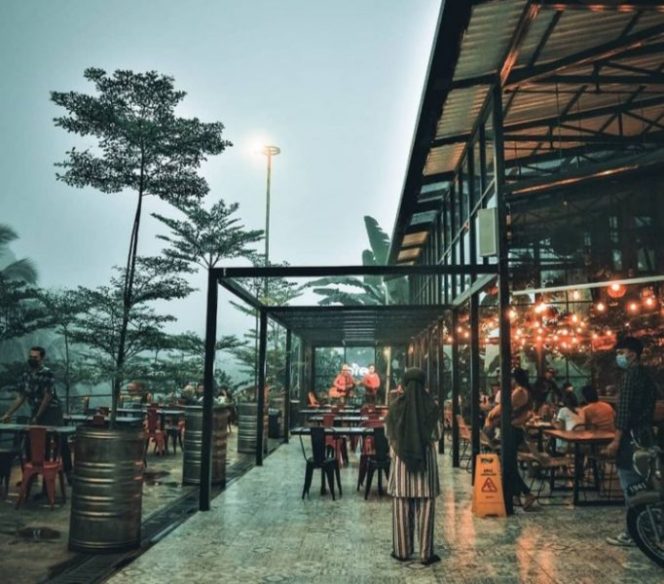 
 Outdoor venue, tempat paling cozy di Bree Coffee and Kitchen. 
(Istimewa/Bogordaily.net)
